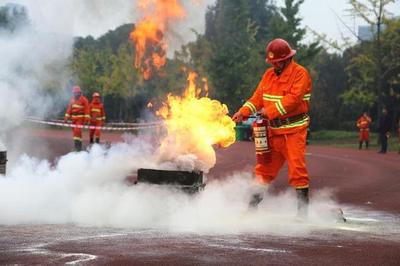33支物業(yè)服務(wù)企業(yè)消防技能大比武暨“119”消防宣傳月系列活動(dòng)啟動(dòng)，儀器儀表修理成為技能比拼亮點(diǎn)